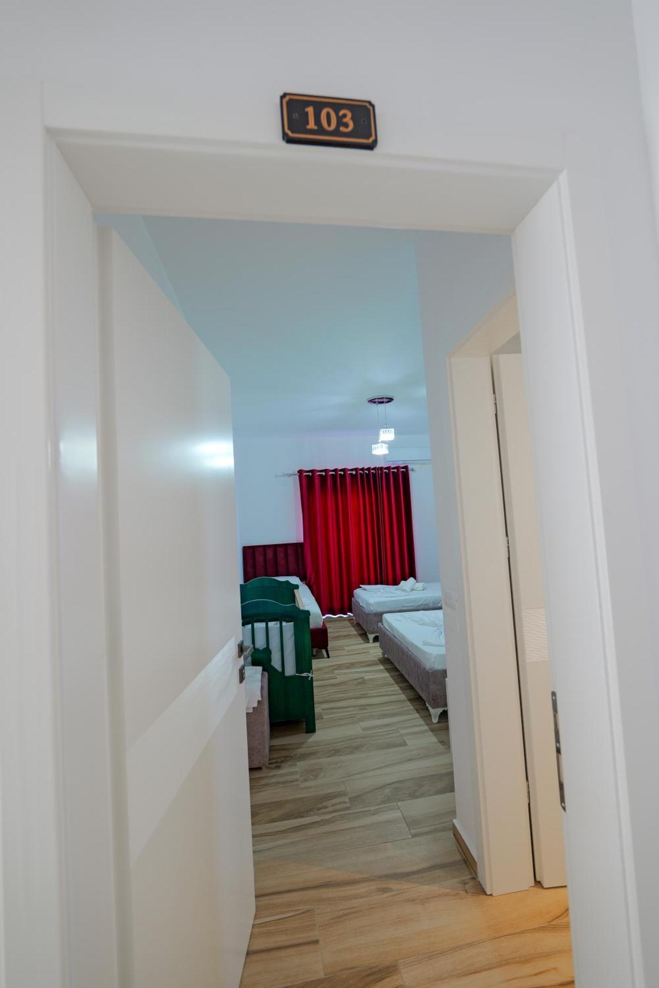 Take Hotel Borsh